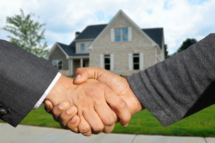 vous vous lancez dans la belle aventure de l’achat immobilier ? Pour vous aider, retrouver toutes les grandes étapes pour savoir comment acheter une maison.